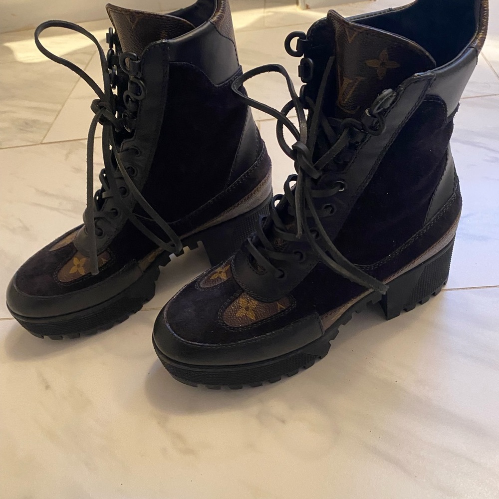 Louis Vuitton LAUREATE PLATFORM DESERT Suede Canvas Combat Boot Black 37